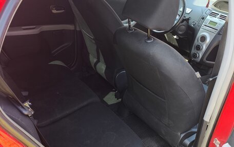 Toyota Yaris III рестайлинг, 2006 год, 410 000 рублей, 7 фотография