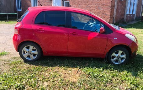 Toyota Yaris III рестайлинг, 2006 год, 410 000 рублей, 9 фотография