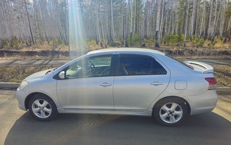 Toyota Belta, 2005 год, 450 000 рублей, 4 фотография
