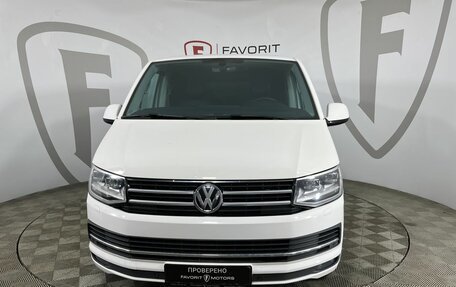 Volkswagen Multivan T6 рестайлинг, 2015 год, 3 399 000 рублей, 2 фотография