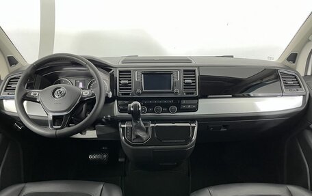 Volkswagen Multivan T6 рестайлинг, 2015 год, 3 399 000 рублей, 7 фотография
