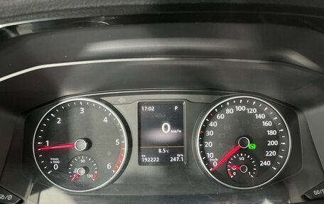 Volkswagen Multivan T6 рестайлинг, 2015 год, 3 399 000 рублей, 11 фотография