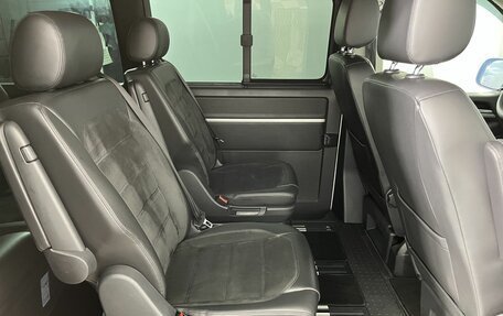 Volkswagen Multivan T6 рестайлинг, 2015 год, 3 399 000 рублей, 16 фотография