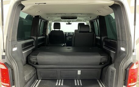 Volkswagen Multivan T6 рестайлинг, 2015 год, 3 399 000 рублей, 19 фотография