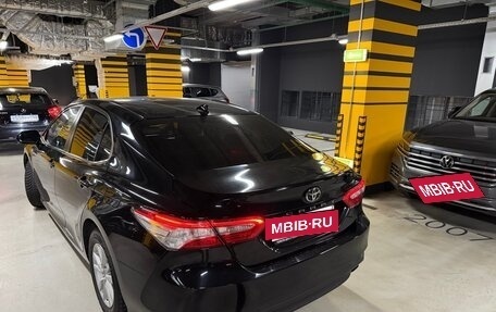 Toyota Camry, 2019 год, 2 800 000 рублей, 6 фотография