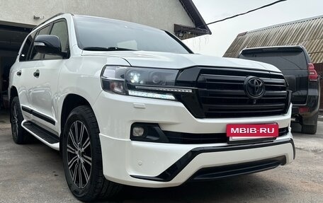 Toyota Land Cruiser 200, 2015 год, 4 420 000 рублей, 4 фотография