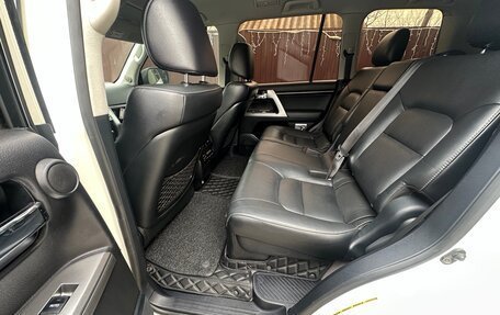 Toyota Land Cruiser 200, 2015 год, 4 420 000 рублей, 15 фотография