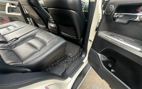 Toyota Land Cruiser 200, 2015 год, 4 420 000 рублей, 17 фотография