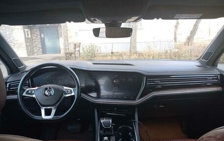 Volkswagen Touareg III, 2018 год, 3 829 450 рублей, 5 фотография