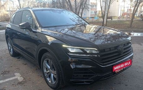 Volkswagen Touareg III, 2018 год, 3 829 450 рублей, 2 фотография