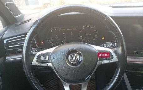 Volkswagen Touareg III, 2018 год, 3 829 450 рублей, 6 фотография
