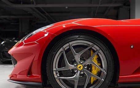Ferrari 812, 2020 год, 43 500 000 рублей, 7 фотография