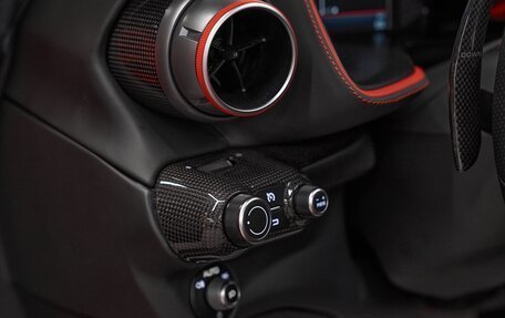 Ferrari 812, 2020 год, 43 500 000 рублей, 14 фотография