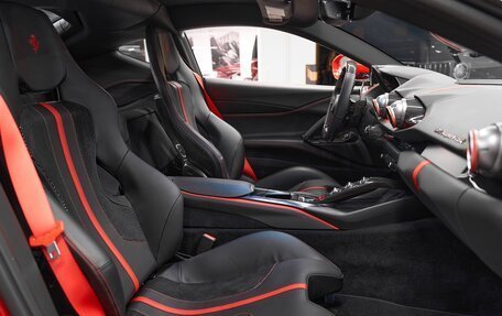 Ferrari 812, 2020 год, 43 500 000 рублей, 21 фотография