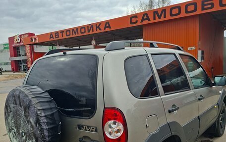 Chevrolet Niva I рестайлинг, 2017 год, 800 000 рублей, 4 фотография