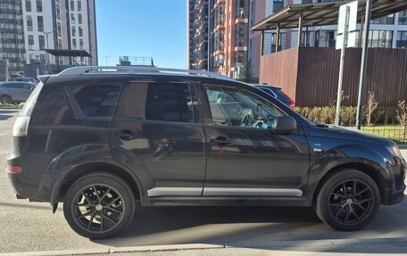 Mitsubishi Outlander III рестайлинг 3, 2008 год, 990 000 рублей, 4 фотография