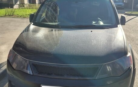 Mitsubishi Outlander III рестайлинг 3, 2008 год, 990 000 рублей, 8 фотография