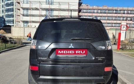 Mitsubishi Outlander III рестайлинг 3, 2008 год, 990 000 рублей, 3 фотография