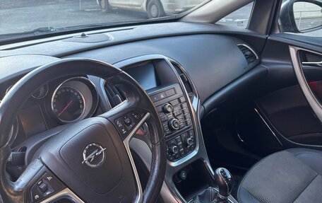 Opel Astra J, 2011 год, 700 000 рублей, 7 фотография
