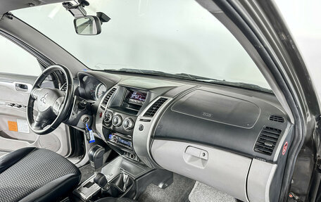 Mitsubishi Pajero Sport II рестайлинг, 2013 год, 1 798 000 рублей, 9 фотография