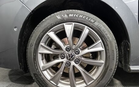 Volkswagen Multivan, 2022 год, 5 850 000 рублей, 9 фотография
