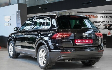 Volkswagen Tiguan II, 2020 год, 2 990 000 рублей, 6 фотография