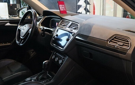 Volkswagen Tiguan II, 2020 год, 2 990 000 рублей, 7 фотография