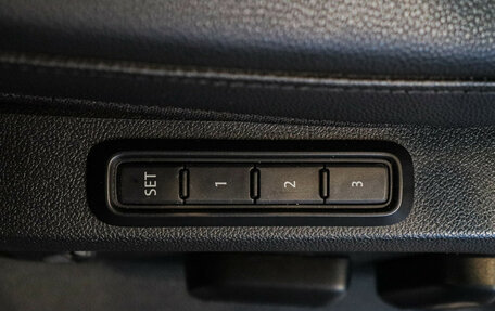 Volkswagen Tiguan II, 2020 год, 2 990 000 рублей, 15 фотография