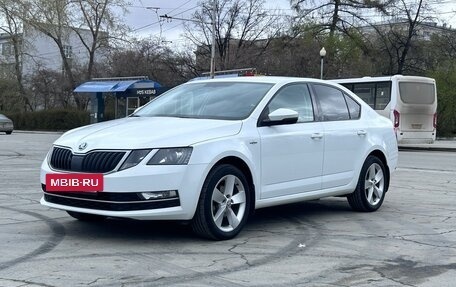 Skoda Octavia, 2017 год, 1 950 000 рублей, 2 фотография