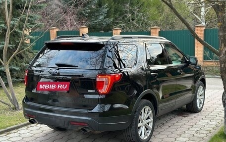 Ford Explorer VI, 2018 год, 2 400 000 рублей, 4 фотография