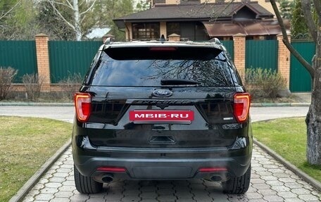 Ford Explorer VI, 2018 год, 2 400 000 рублей, 5 фотография