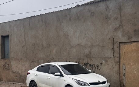 KIA Rio IV, 2018 год, 835 000 рублей, 4 фотография