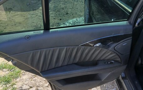 Mercedes-Benz E-Класс, 2003 год, 810 000 рублей, 4 фотография