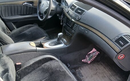Mercedes-Benz E-Класс, 2003 год, 810 000 рублей, 8 фотография