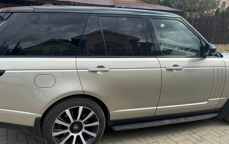 Land Rover Range Rover IV рестайлинг, 2015 год, 3 650 000 рублей, 4 фотография