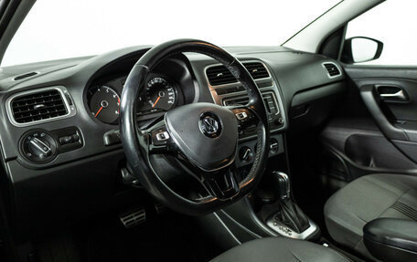 Volkswagen Polo VI (EU Market), 2017 год, 1 250 000 рублей, 11 фотография