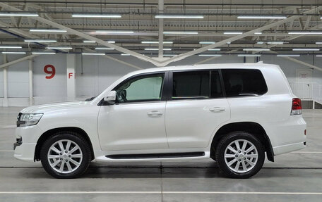 Toyota Land Cruiser 200, 2018 год, 6 200 000 рублей, 12 фотография