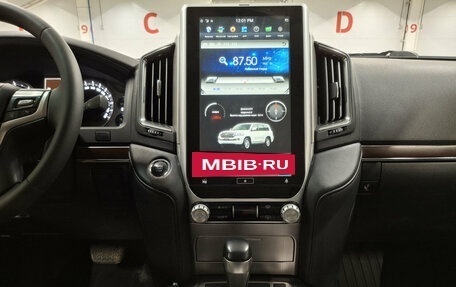 Toyota Land Cruiser 200, 2018 год, 6 200 000 рублей, 19 фотография