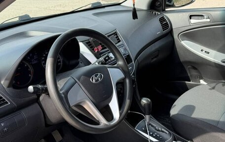 Hyundai Solaris II рестайлинг, 2013 год, 700 000 рублей, 4 фотография