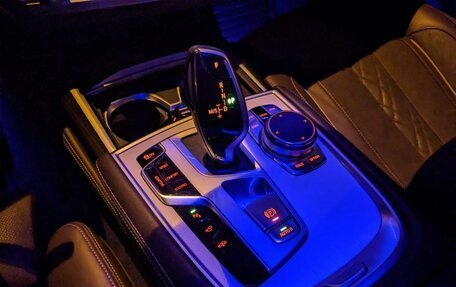 BMW 7 серия, 2019 год, 3 590 000 рублей, 15 фотография