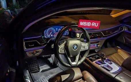 BMW 7 серия, 2019 год, 3 590 000 рублей, 14 фотография