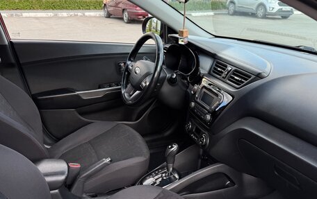 KIA Rio III рестайлинг, 2013 год, 880 000 рублей, 11 фотография