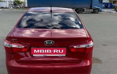 KIA Rio III рестайлинг, 2013 год, 880 000 рублей, 5 фотография