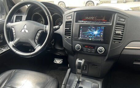 Mitsubishi Pajero IV, 2011 год, 2 080 000 рублей, 6 фотография