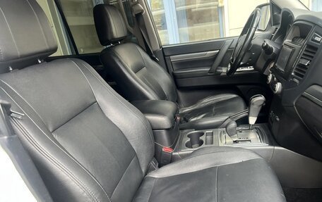 Mitsubishi Pajero IV, 2011 год, 2 080 000 рублей, 8 фотография