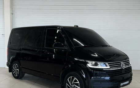 Volkswagen Caravelle T6 рестайлинг, 2020 год, 4 750 000 рублей, 1 фотография