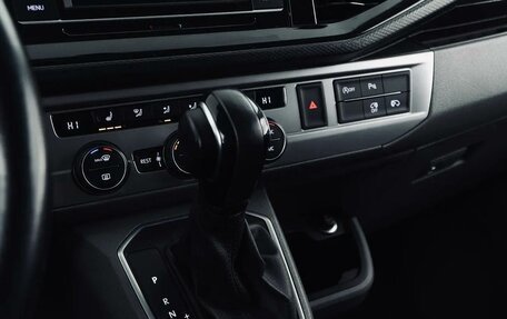 Volkswagen Caravelle T6 рестайлинг, 2020 год, 4 750 000 рублей, 13 фотография