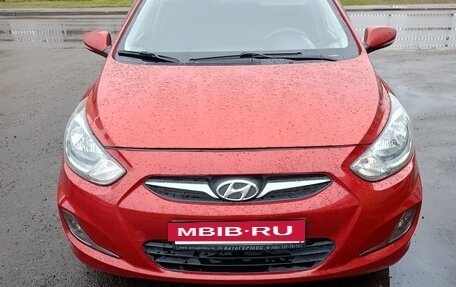 Hyundai Solaris II рестайлинг, 2011 год, 680 000 рублей, 5 фотография
