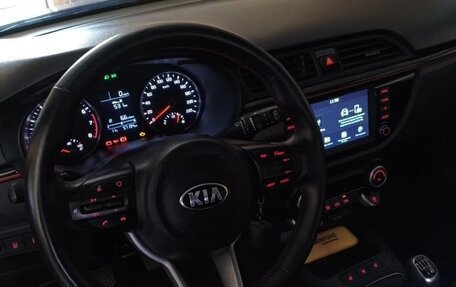 KIA Rio IV, 2020 год, 1 570 000 рублей, 10 фотография