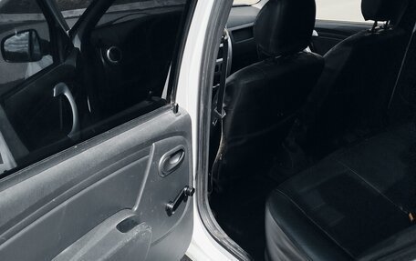 Renault Logan I, 2013 год, 250 000 рублей, 13 фотография